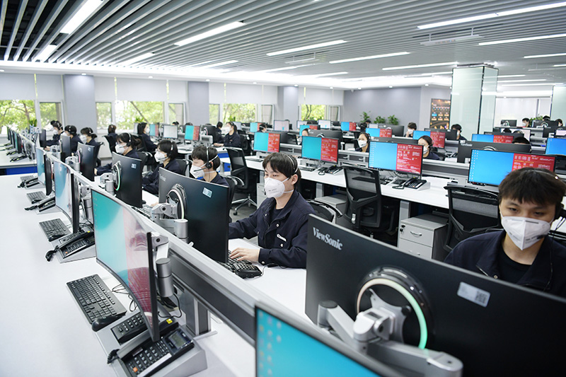 李强检查疫情防控,看望慰问抗疫一线公安民警并提要求