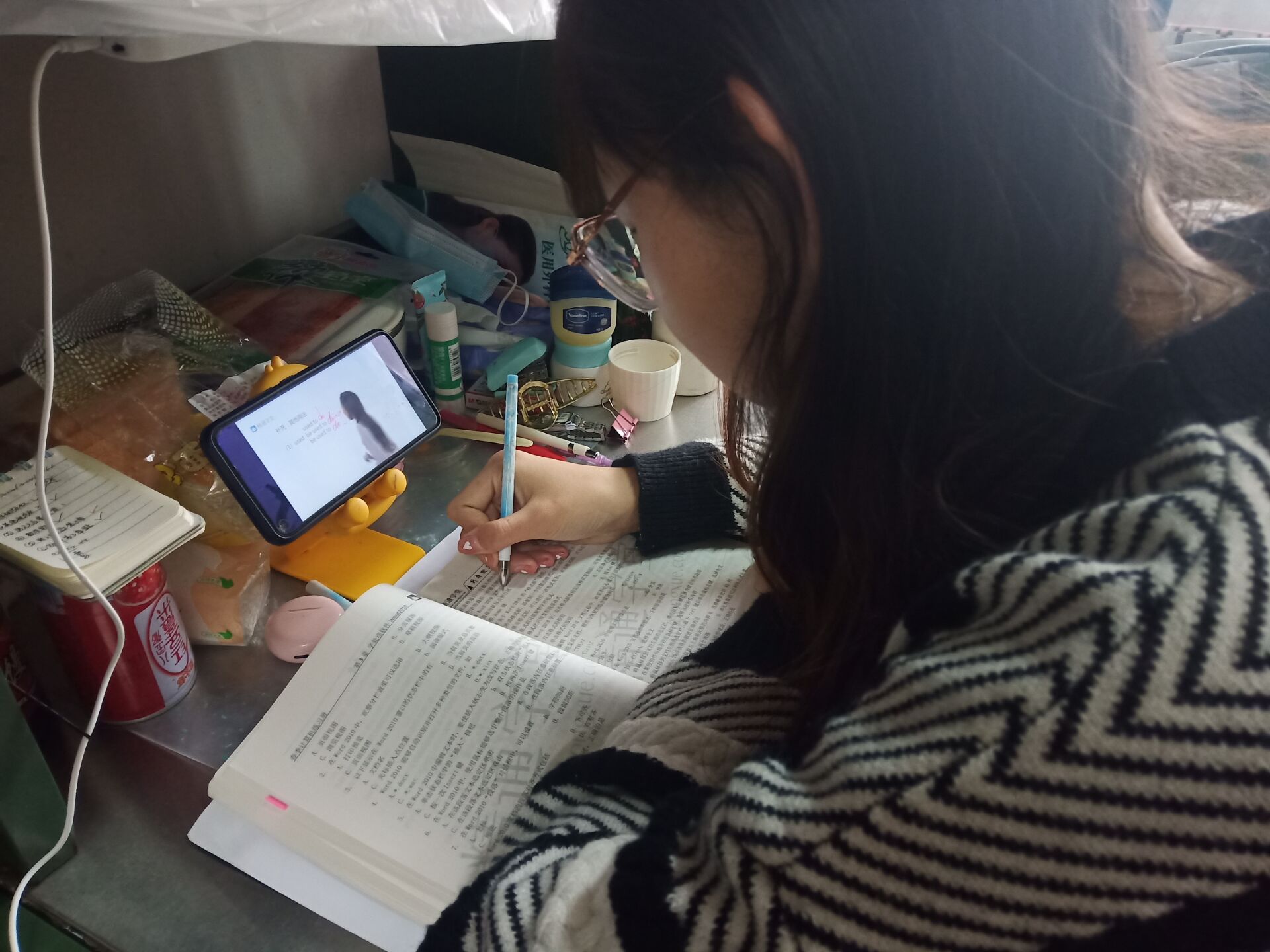 疫情下刚返校就被隔离,这些同学的隔离生活是这样的