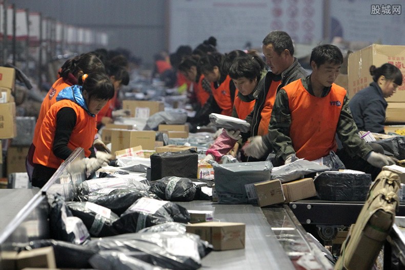 疫情期间收快递安全吗？疫情区快递能不能收？答案来了