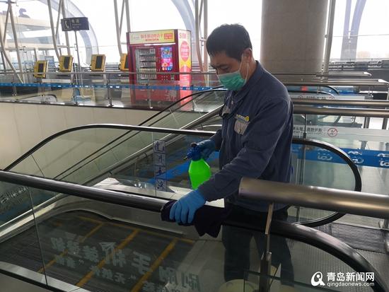 青岛机场发布疫情防控指南，全方位保障旅客安全乘机