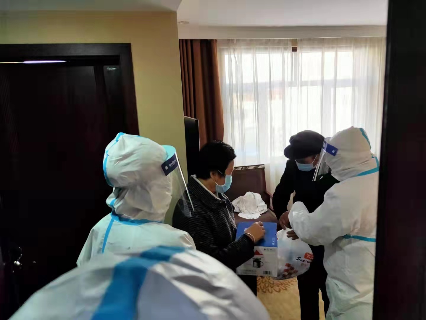 疫情下张掖紧急布控，隔离点现众多感人防疫志愿服务故事