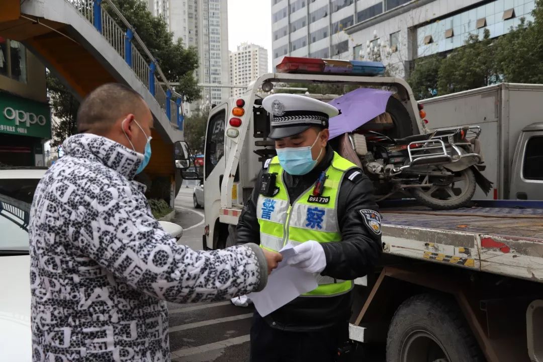 疫情防控期城区实施双号限号限行，违规车辆将被处罚