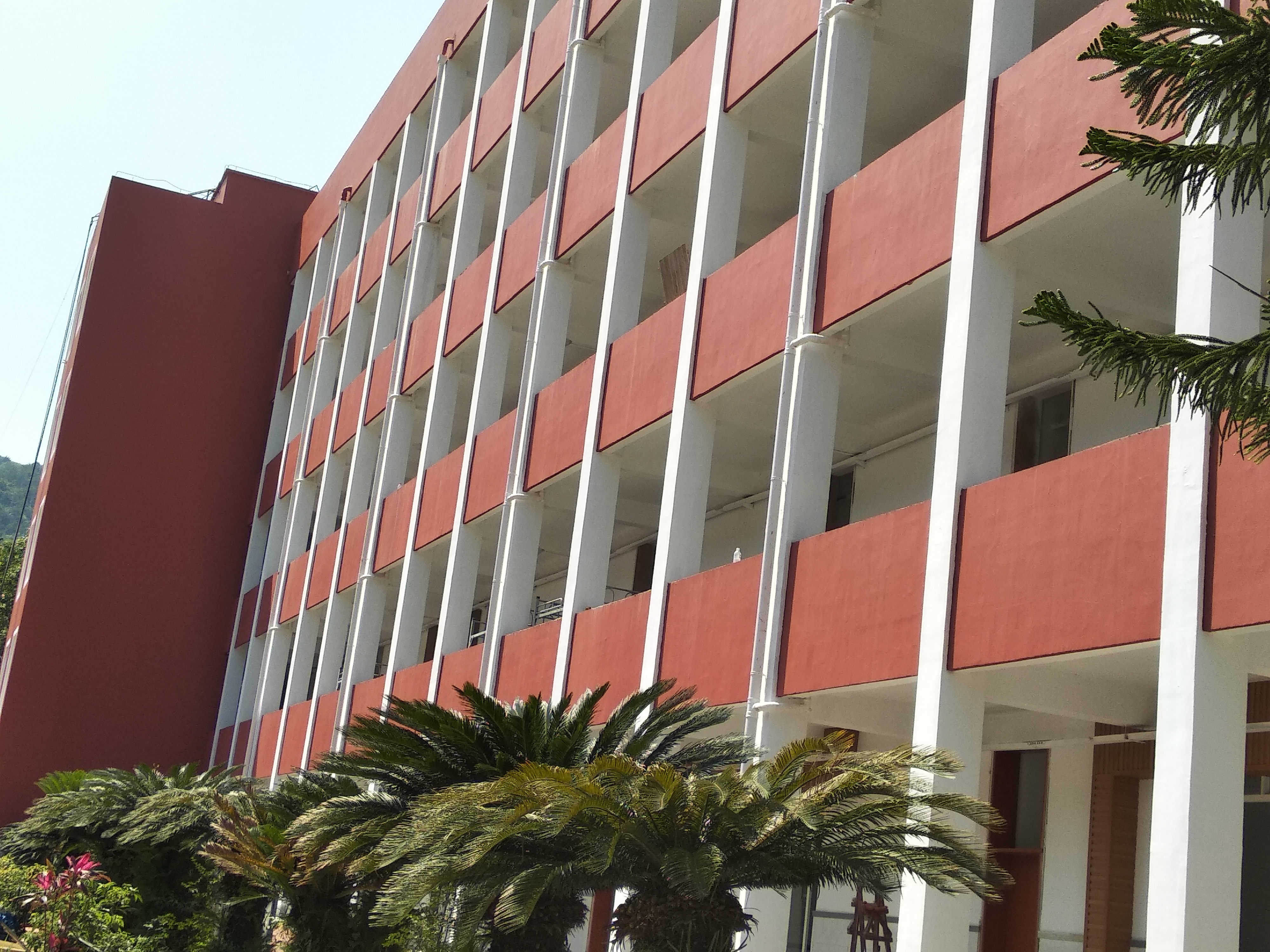 高考复读学校怎么选?看行业优势、特点、价格、品牌等多方面