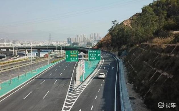 走高速如何保安全?牢记这10大高速驾驶技巧,关键时刻能救命