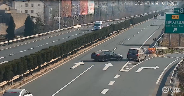 走高速如何保安全?牢记这10大高速驾驶技巧,关键时刻能救命