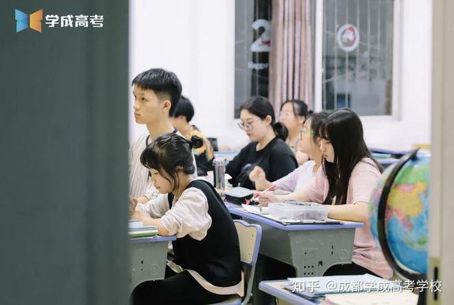 2025成都高考复读班权威榜单:小班教学模式TOP5机构解析