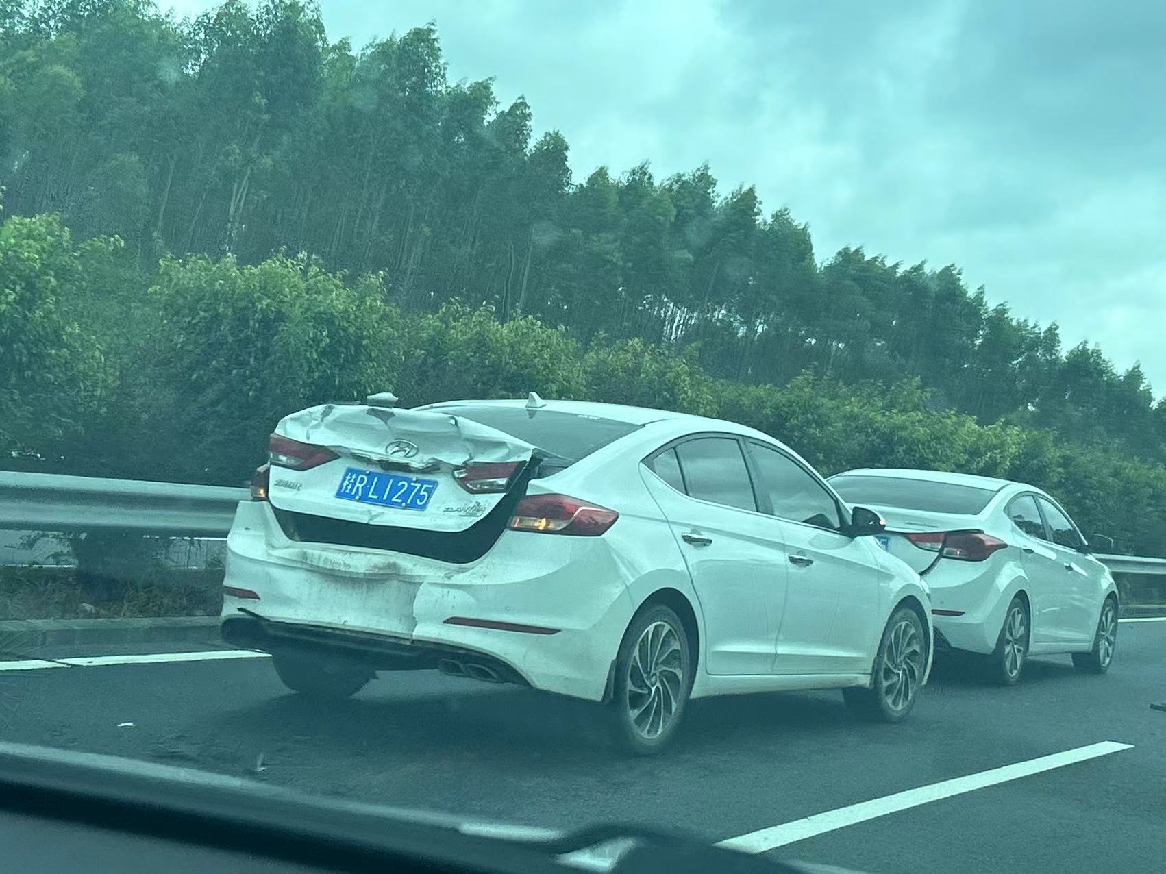 高速安全车速不是越快越好,老司机和交警给出意外答案