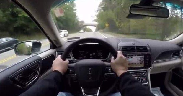 新手第一次上高速要注意啥?这些高速驾驶技巧请牢记