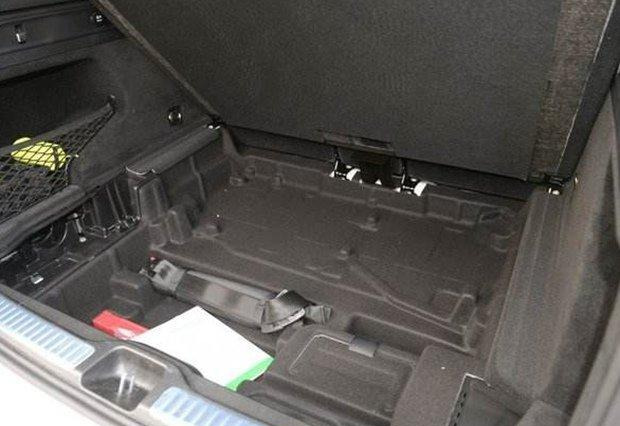 新手第一次上高速要注意啥?这些高速驾驶技巧请牢记