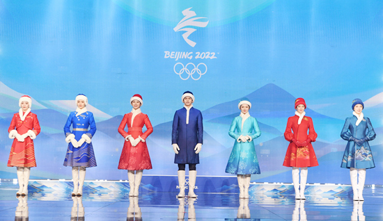 北京冬奥会颁奖物资准备就绪，服装抵御低温讲好中国故事