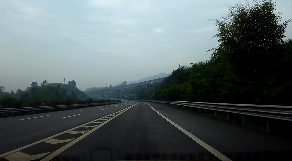 高速开车安全驾驶技巧大公开,新手上高速前必看