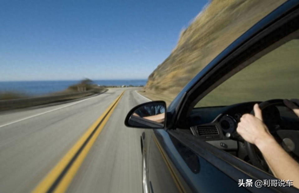 老车主分享高速驾驶技巧，关乎安全，常跑高速的快来看