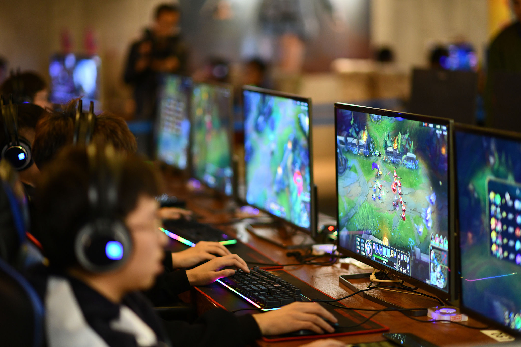 疫情下网吧停业81天，行业洗牌，店主成本打水漂